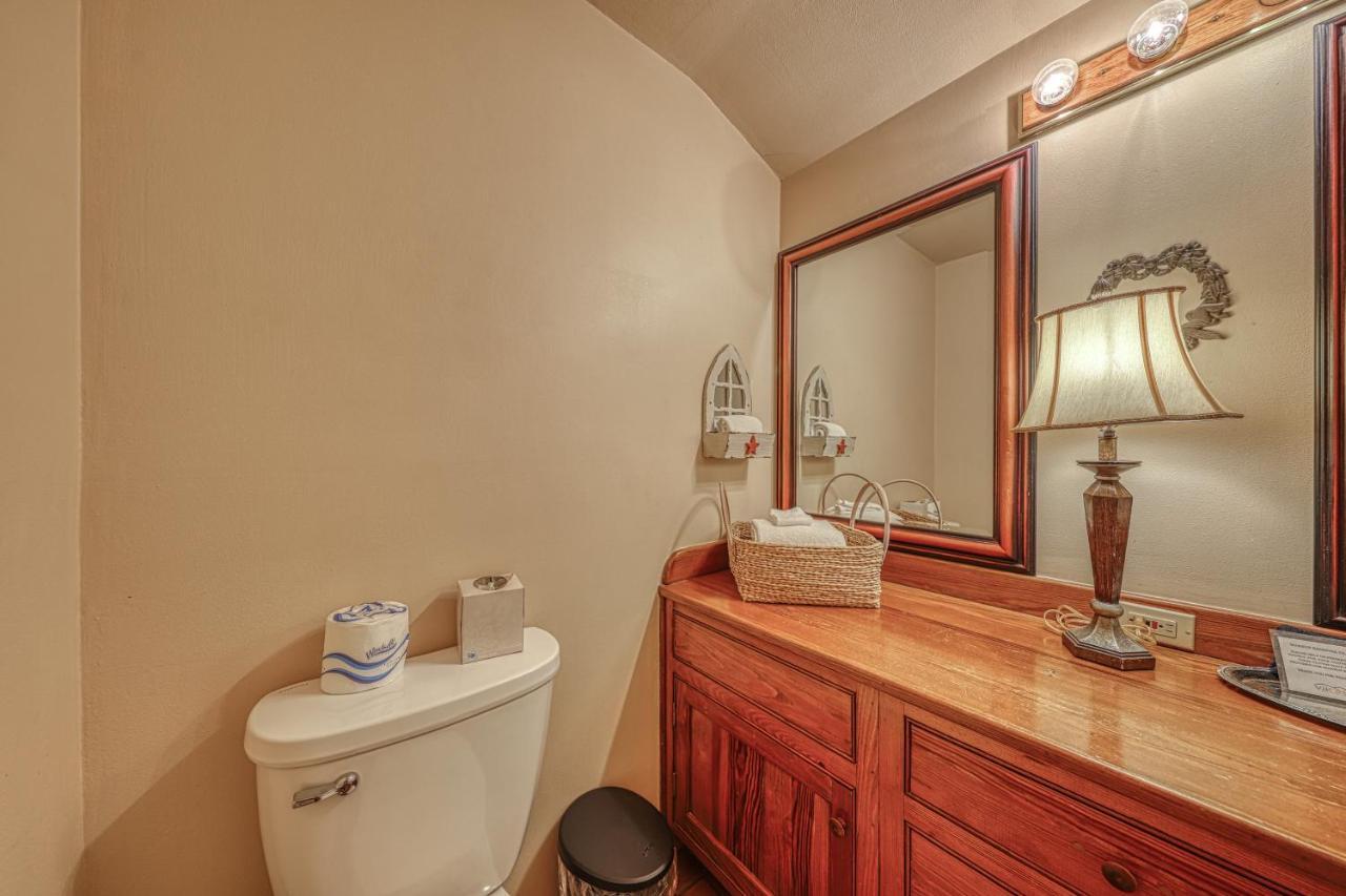 Historic Rocky Hill Apartment Fredericksburg Luaran gambar